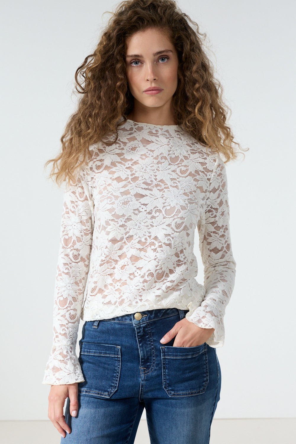 Tramontana Flared-Cuff Lace Top Snow