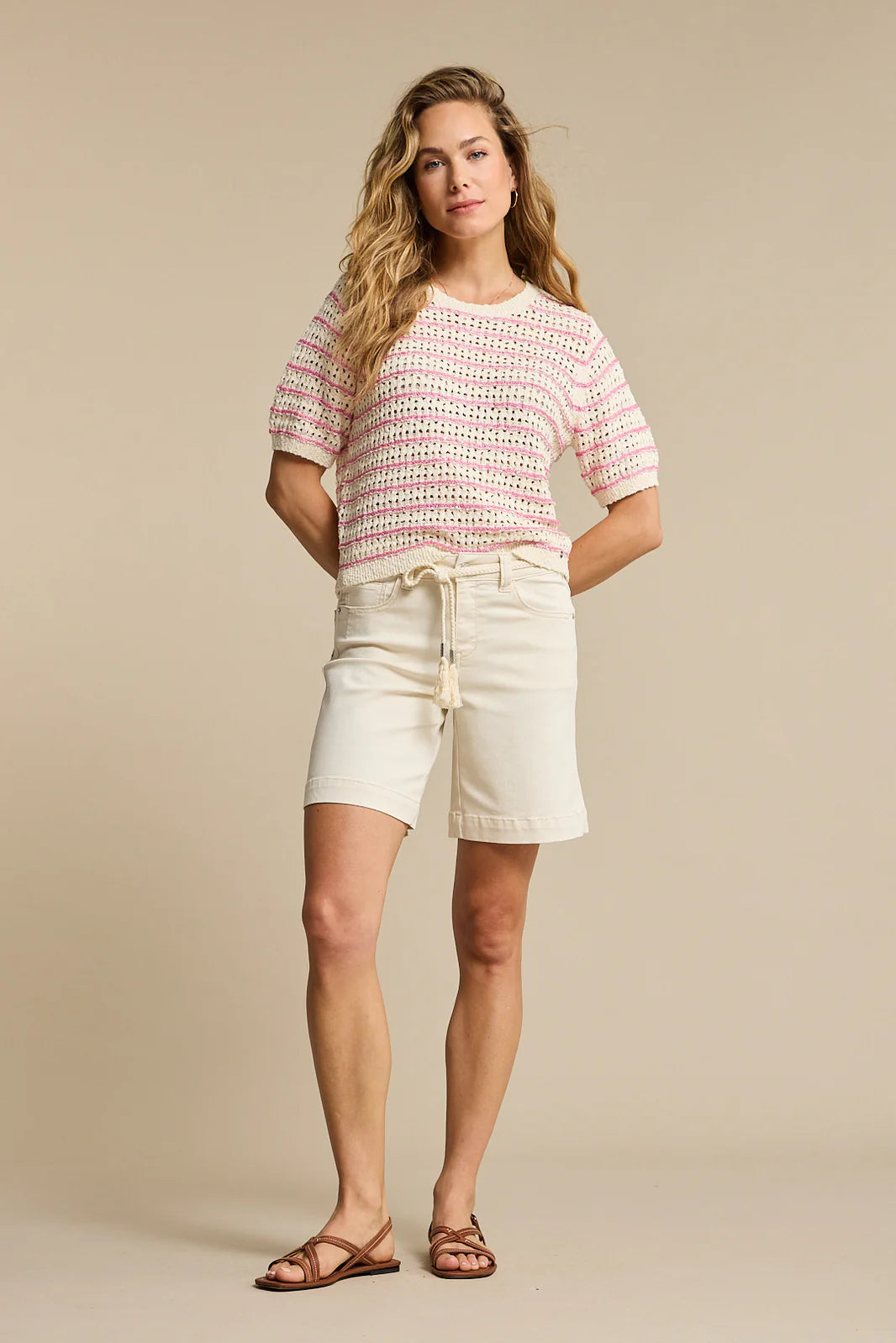 Red Button Short Colette & Belt Ecru