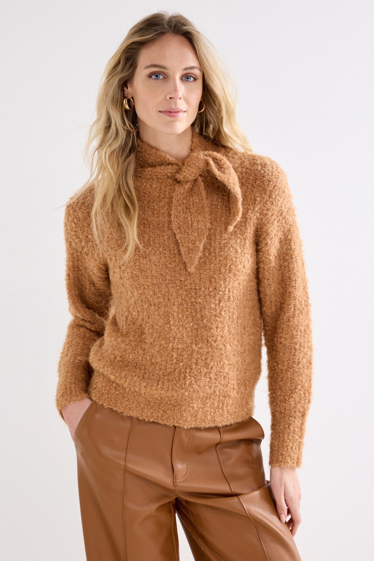 Tramontana Boucle Jumper Scarf Collar Cinnamon Melange