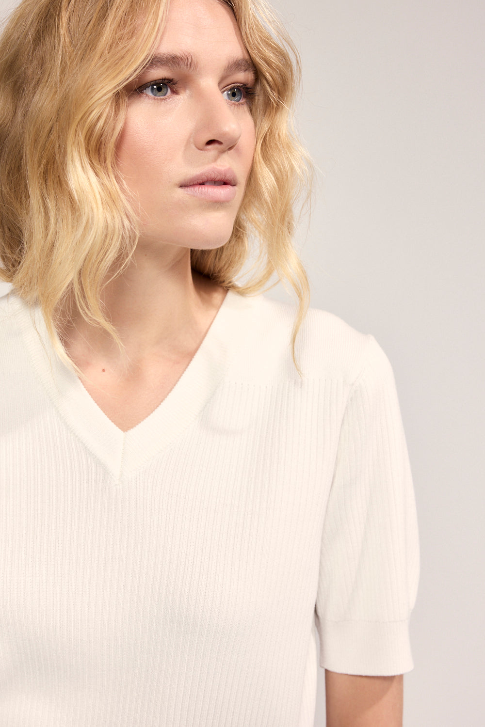 Tramontana Puff-Sleeve V-Neck Top Off White