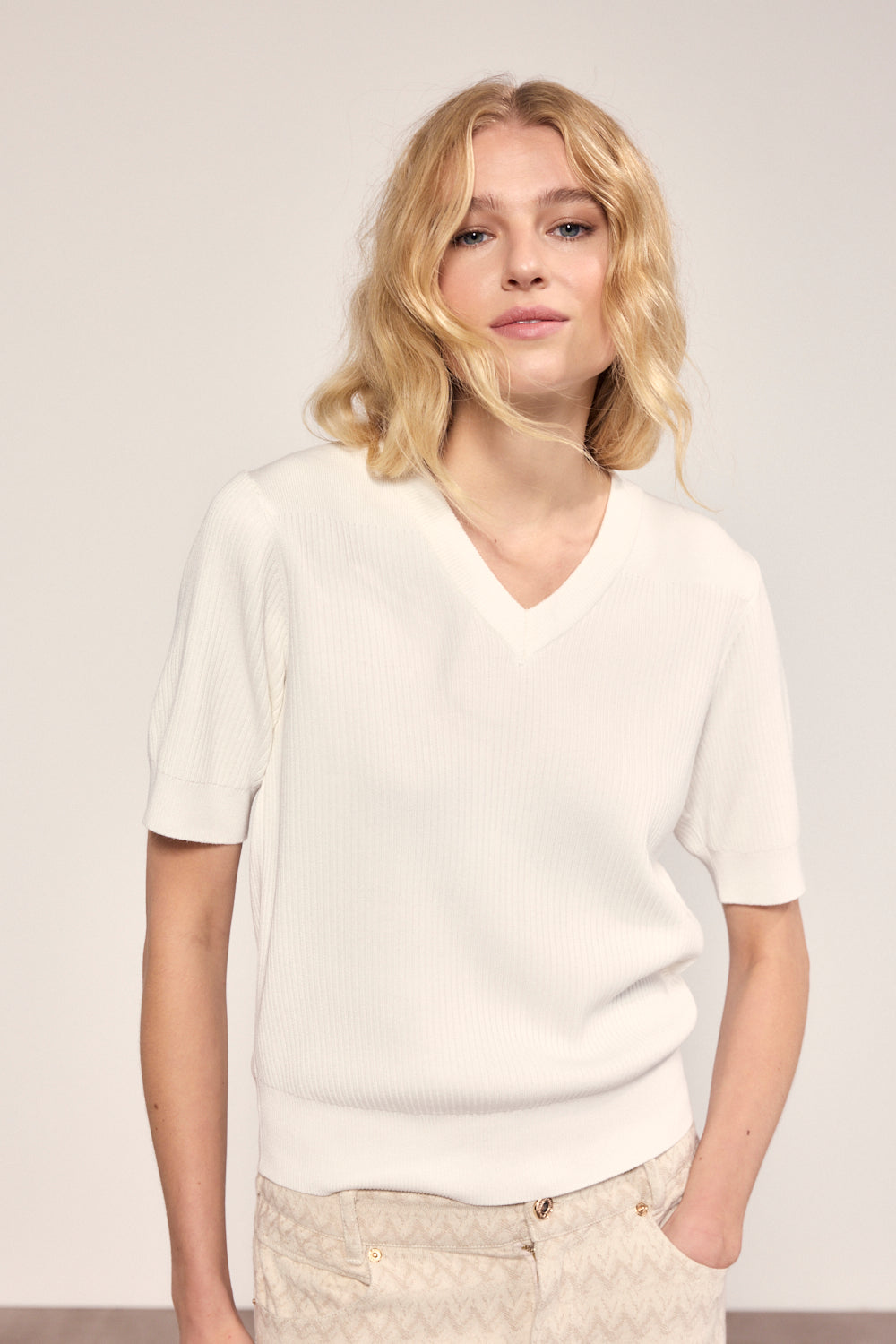 Tramontana Puff-Sleeve V-Neck Top Off White