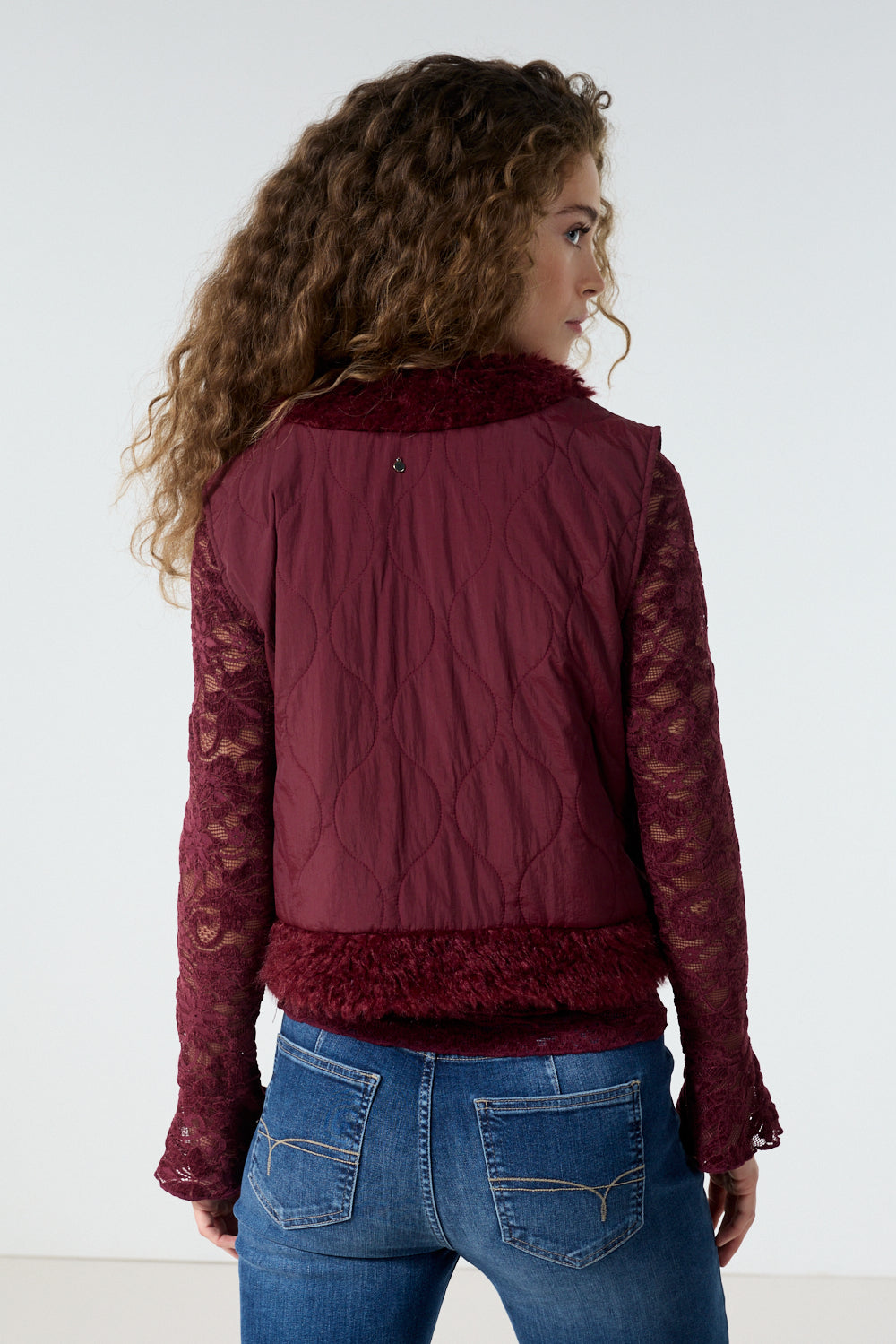 Tramontana Faux Fur Detailed Vest Pomegranate