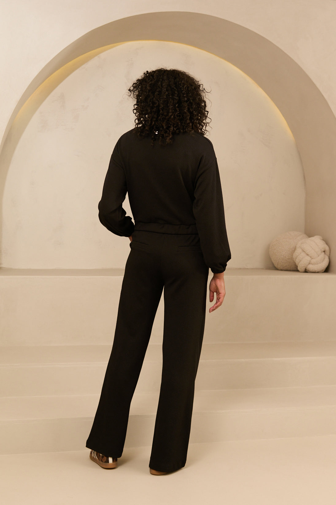 TOP AMALA LOFTY MANNER BLACK