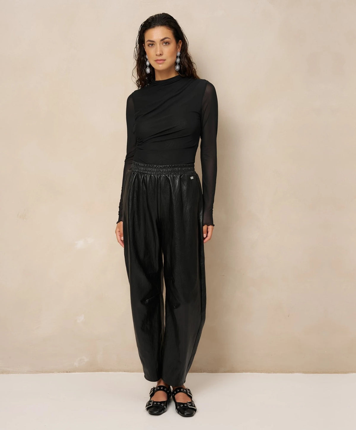 LoftyManner Top Jolien Black