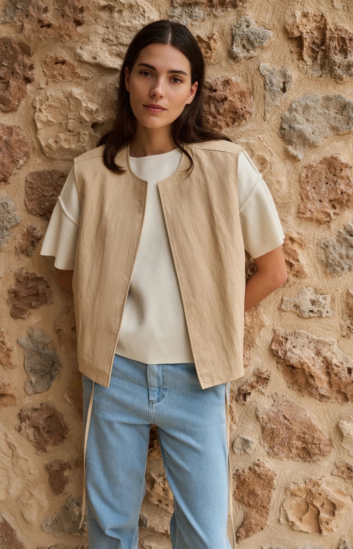 YAYA Mouwloos zomerjack met Trekkoortjes Desert Beige
