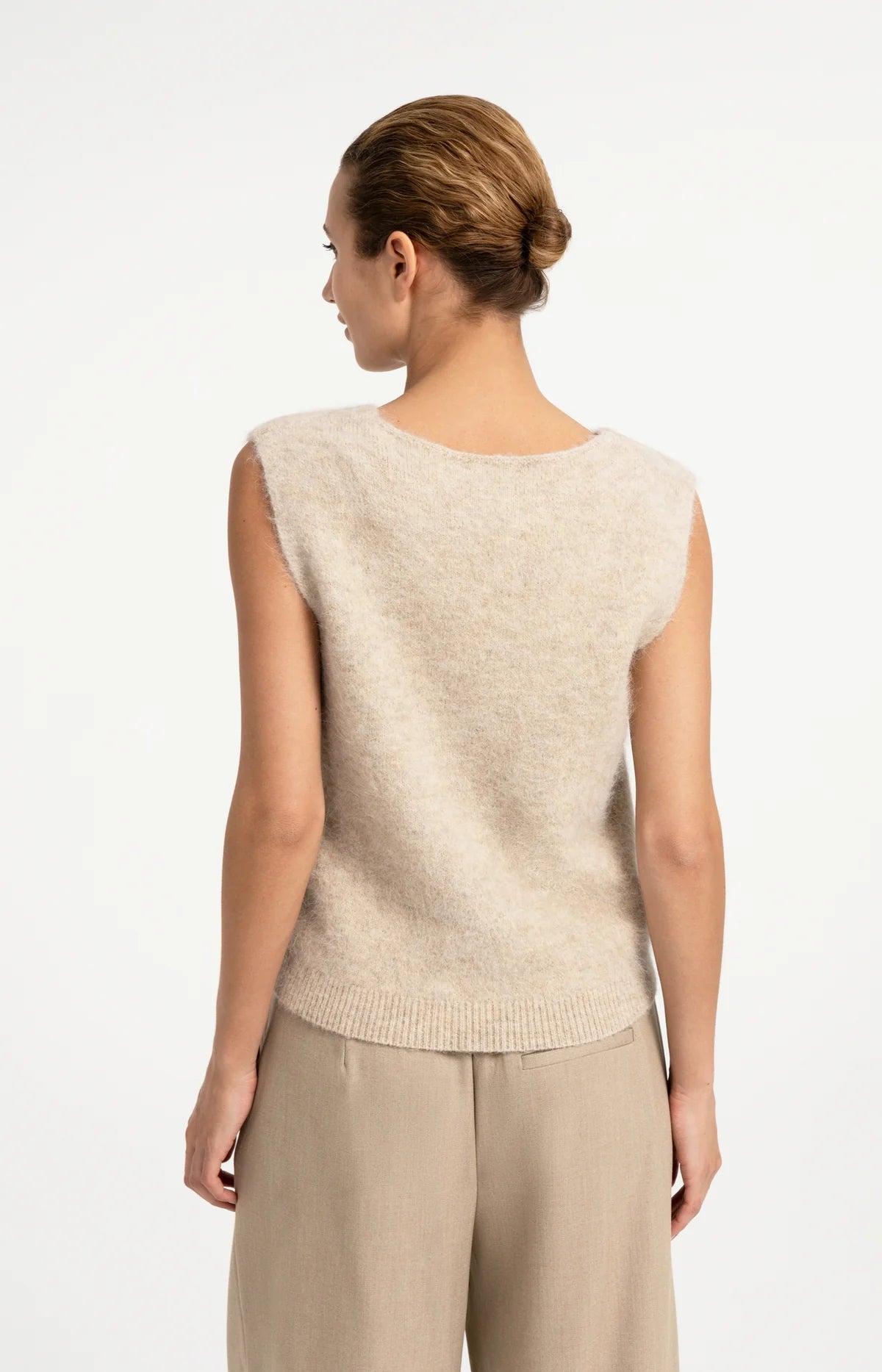 YAYA Zacht Gebreide Spencer Met Diepe V-hals Beige Melange