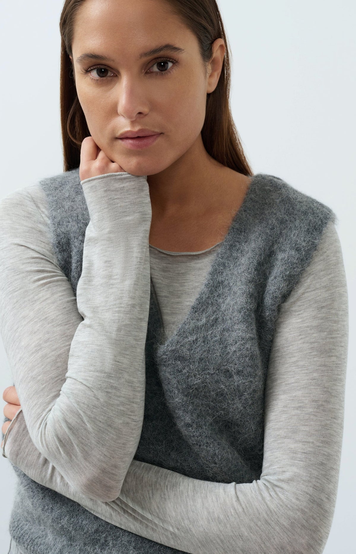 YAYA Zacht Gebreide Spencer Met Diepe V-hals Grey Melange